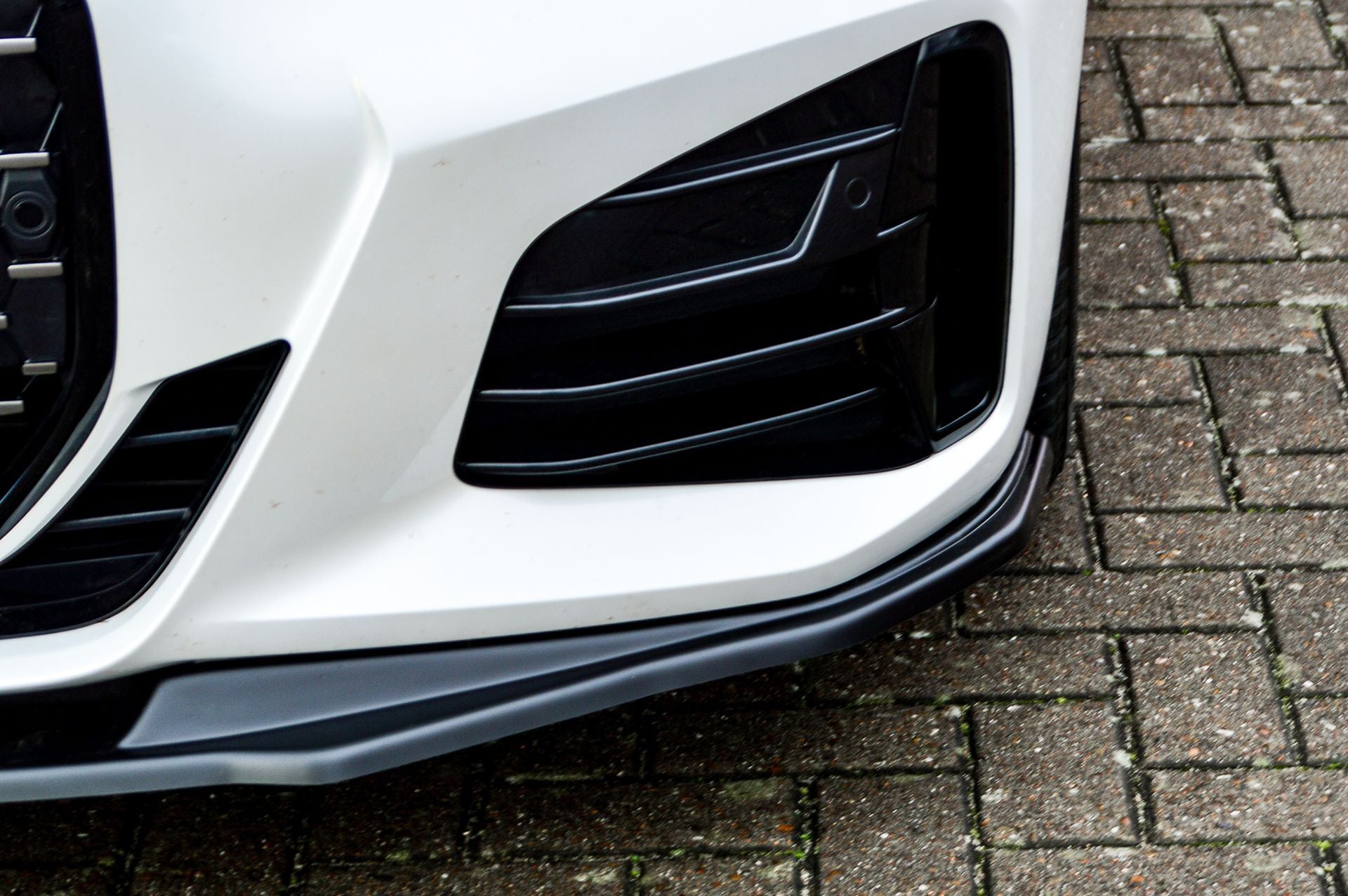 CUP Frontspoilerlippe ABS BMW 4er, G22 + G23 ab Bj.: 2020- Schwarz Glanz