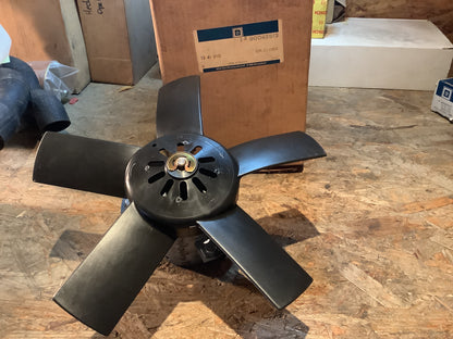 Opel Kadett E 1,7D Lüfterrad Original GM NEU