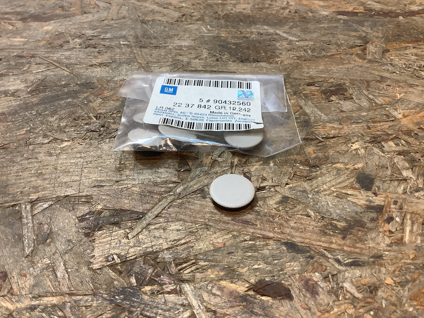 Astra G, Zafira A Stopfen grau Befestigung Heckträger Original GM NEU