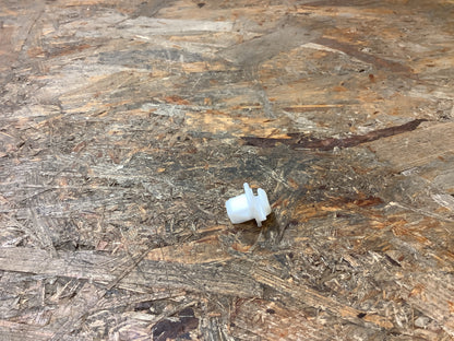 Mitsubishi Carisma Europe DA1A Clip, Türverriegelung, hinten Original Mitsubishi NEU