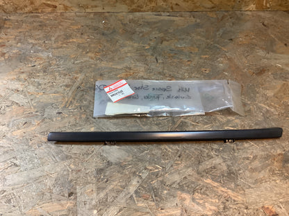 Mitsubishi Space Star Zierleiste, Fenster, links Original NEU
