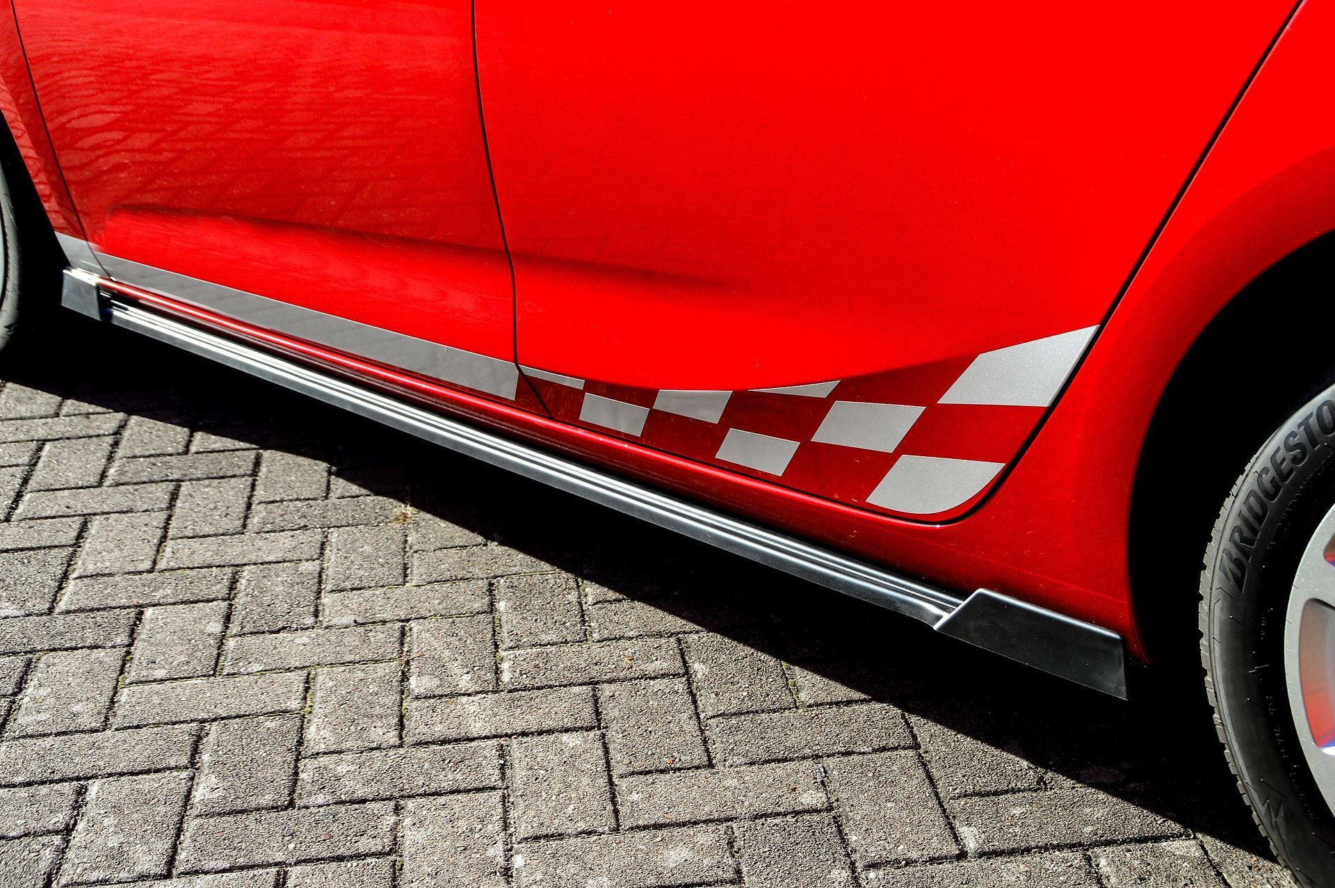 CUP Seitenschwellersatz mit Wing Hyundai i30 N-Line Schrägheck Schwarz Glanz