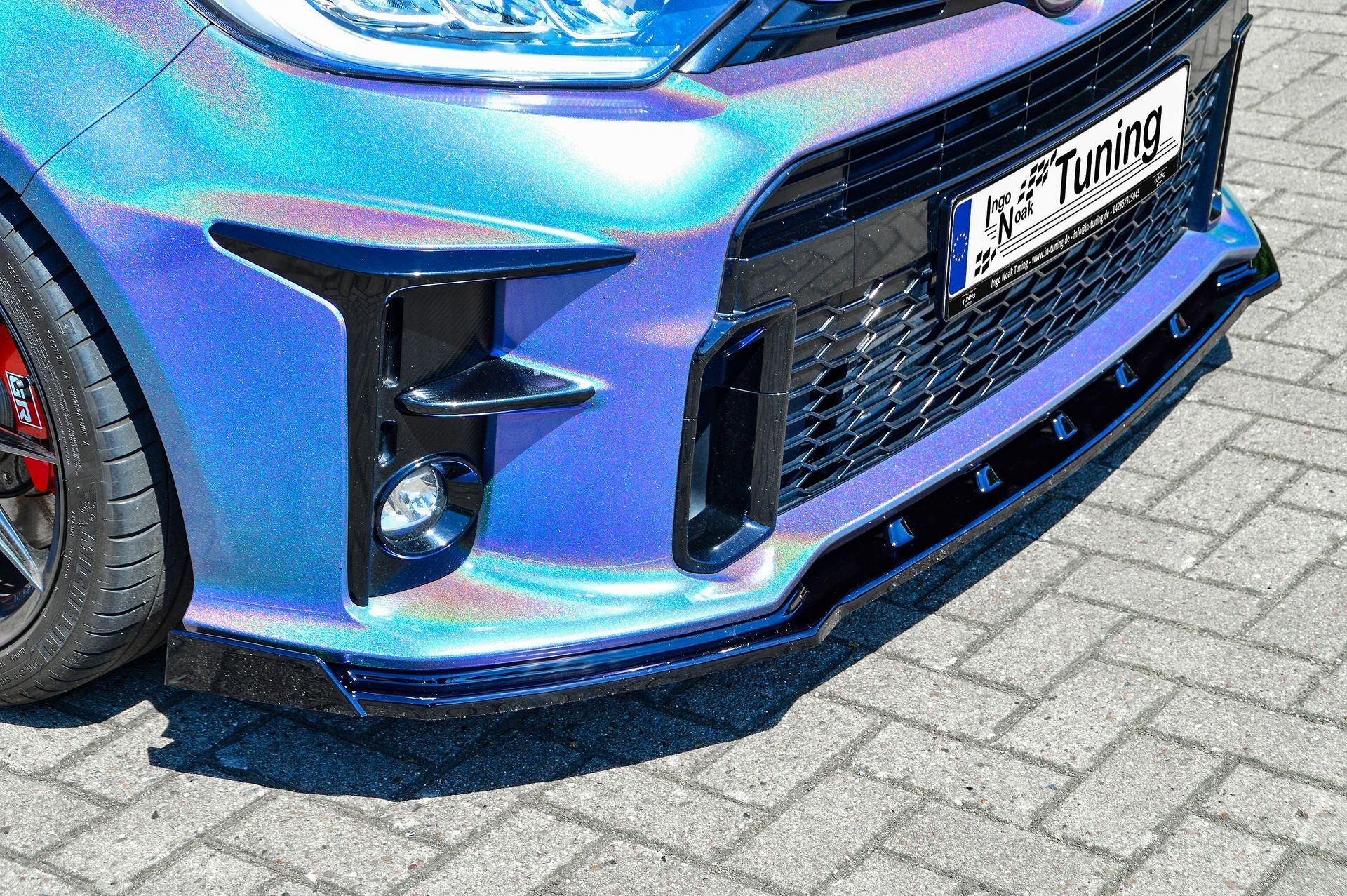 CUP Frontspoilerlippe ABS mit Seitenwing Toyota Yaris GR XP21 Schwarz Glanz