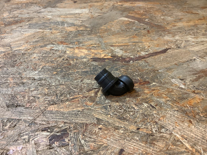 Mitsubishi Lancer, Bj. 83-85 Entlüftung, MIT- Gehäuse Original Mitsubishi NEU