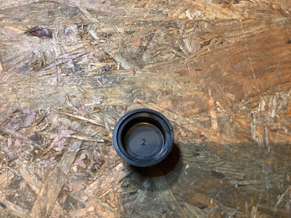 Mitsubishi Colt Z32A Abdeckung, vordere Sicherheitsgurtführung Original Mitsubishi NEU