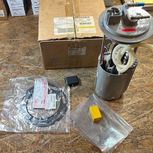 Original GM Chevrolet Kraftstoffpumpe 2,4L Captiva NEU 96830394