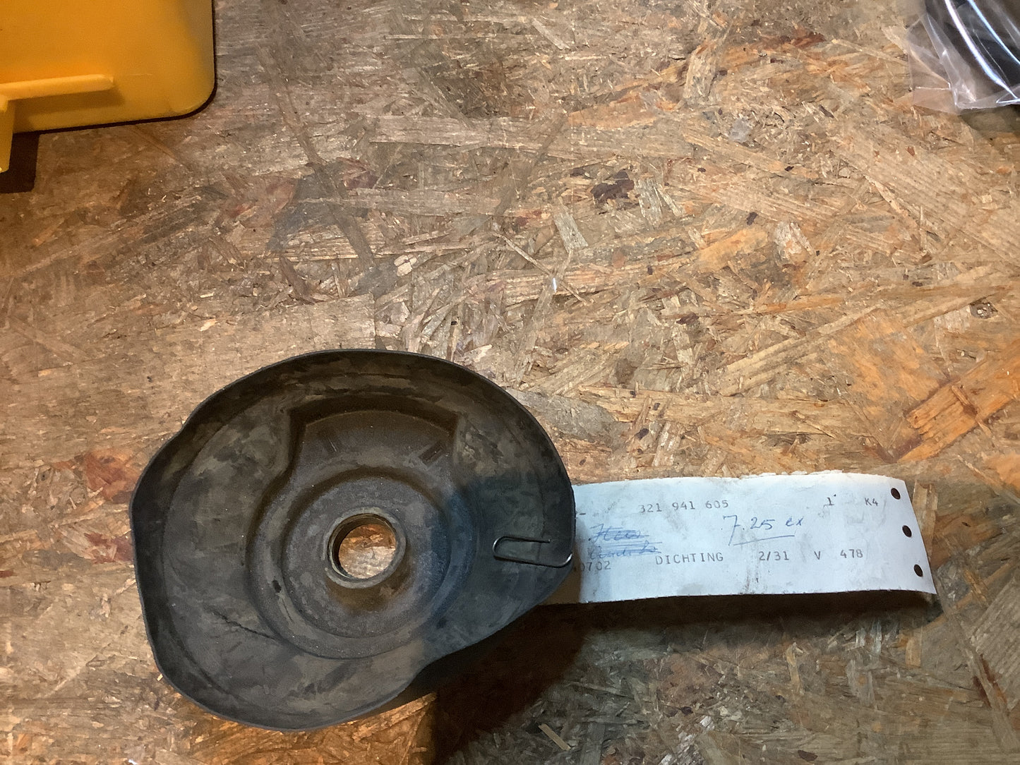 VW Passat B1 Schutzkappe, Scheinwerfer Original VW NEU