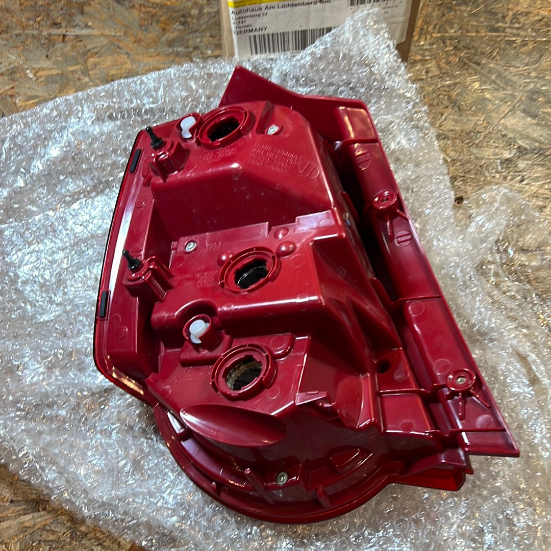 Original GM Chevrolet Aveo Rücklicht rechts NEU 95952067