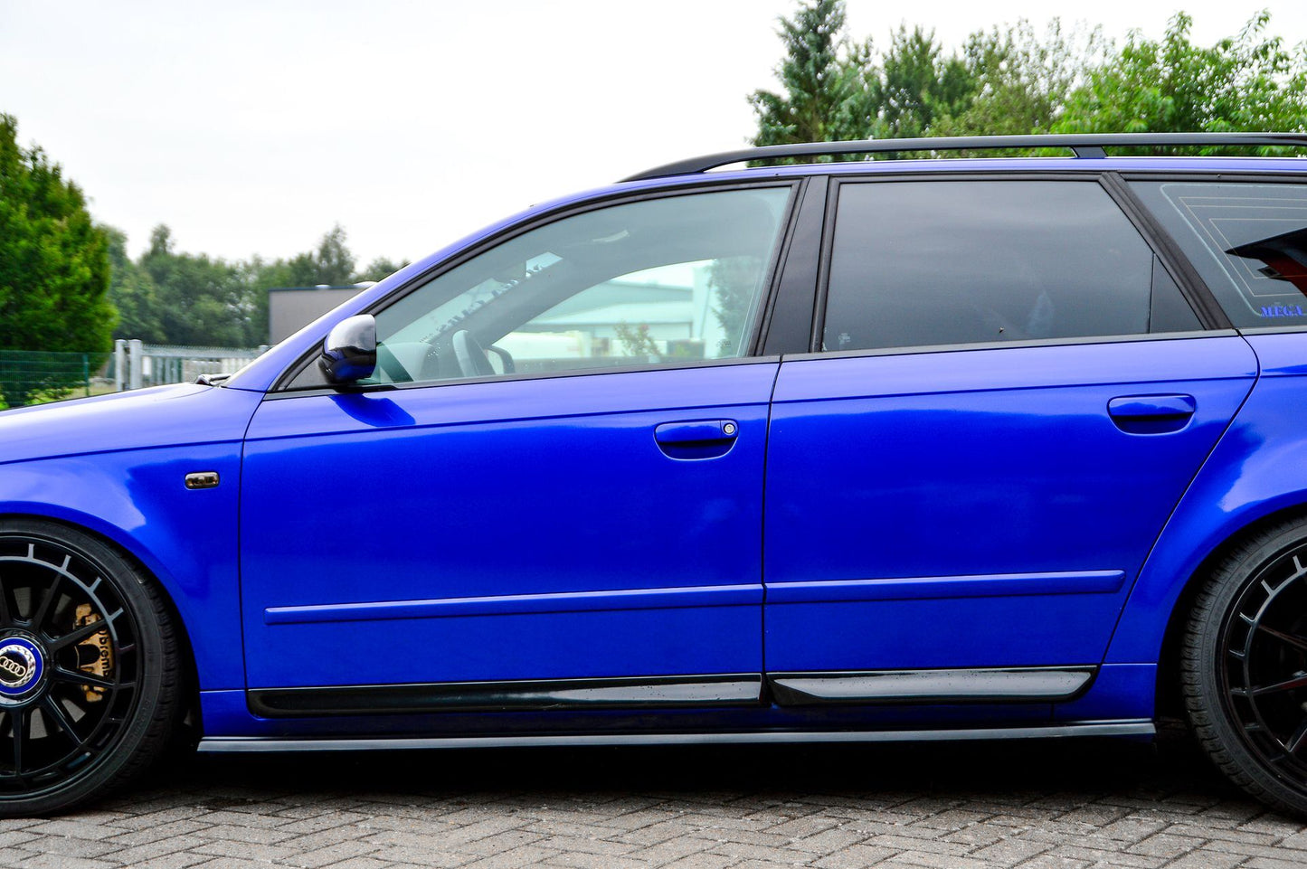 CUP Seitenschwellersatz Audi A4 (8E) B6 Bj.:2000-2004 Schwarz Glanz