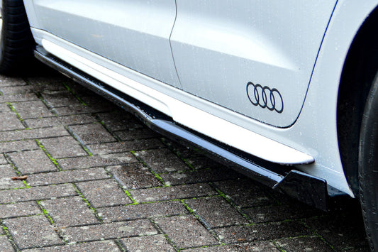 CUP Seitenschwellersatz mit Wing vorne/hinten Audi A1 (GB) Schwarz Matt