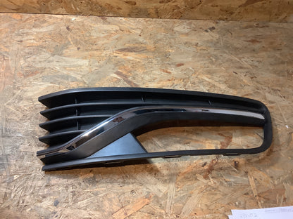 Nebelscheinwerfer Gitter Blende vorne rechts für VW Polo V 6R1 6C1 Bj. 2014-2017