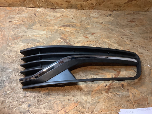 Nebelscheinwerfer Gitter Blende vorne rechts für VW Polo V 6R1 6C1 Bj. 2014-2017