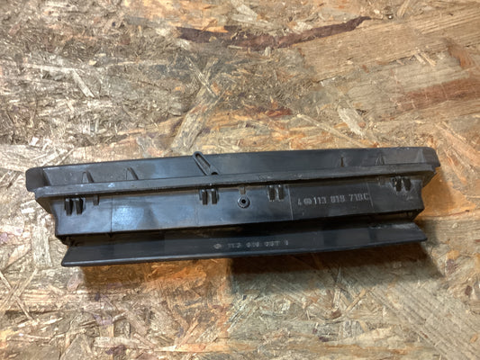 VW Käfer ab 08/64 Luftaustritt seitlich Original VW NEU