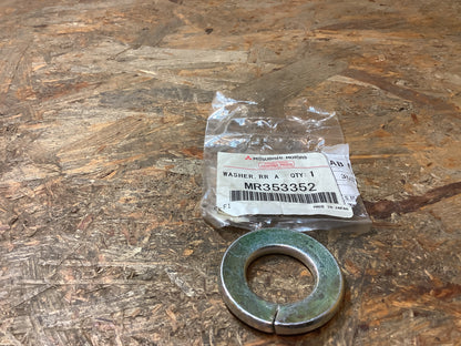 Mitsubishi Pajero, Montero Unterlegscheibe Original Mitsubishi NEU