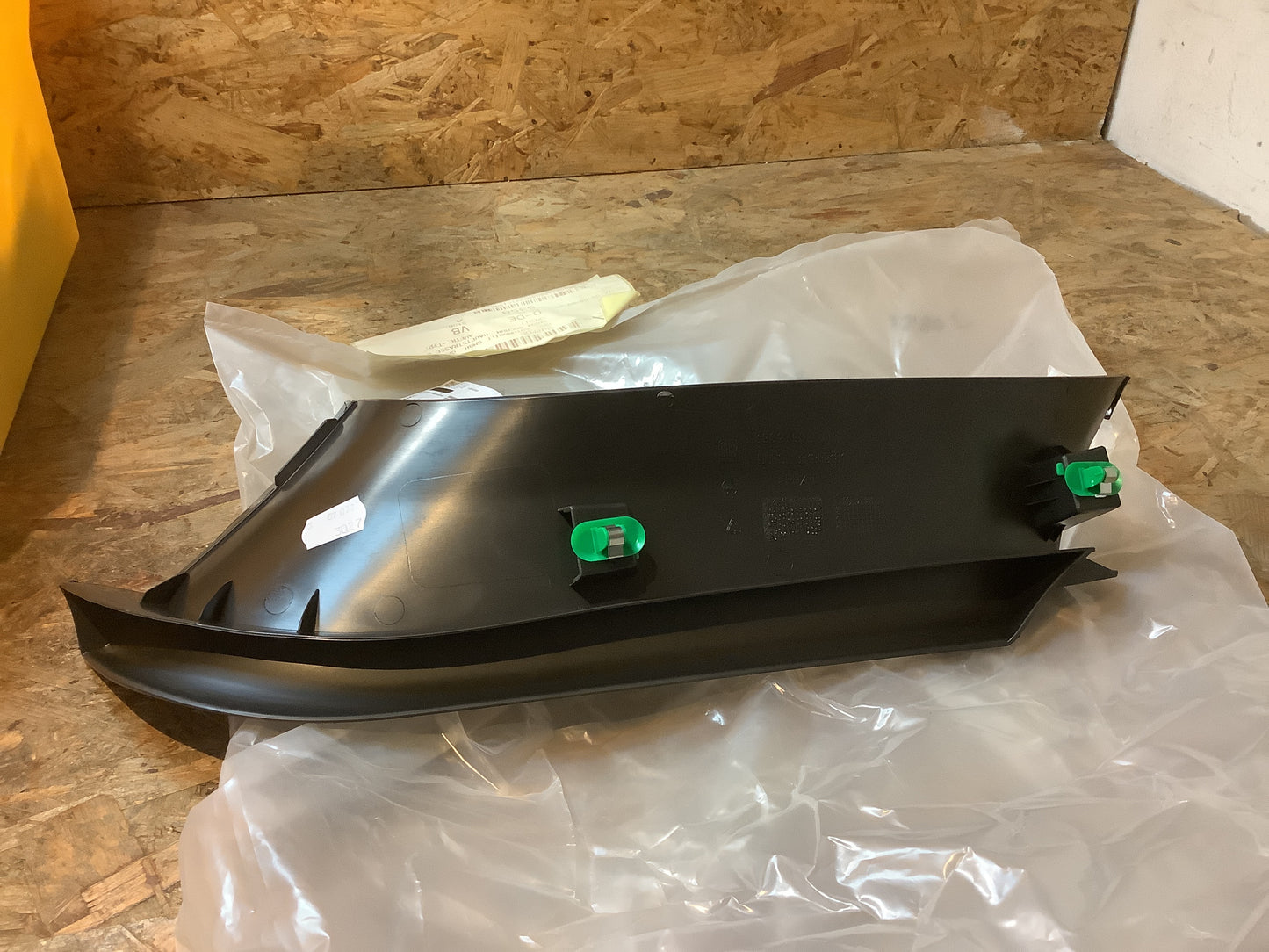 Astra K Sports Tourer Verkleidung Heckklappe links Original PSA Groupe NEU