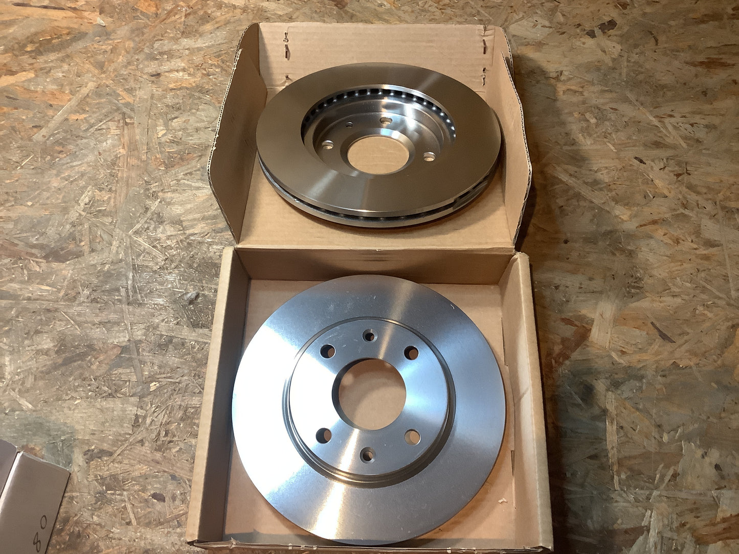 Citroën AX, Saxo, Xsara, ZX, Peugeot 106, 205, 206, 306, 309 Bremsscheibensatz vorn ø247mm Original Peugeot/Citroën NEU