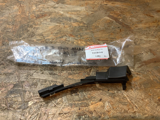 Mitsubishi Colt Z32A Bj. 06-07 Abdeckung, Windschutzscheibe rechts Original Mitsubishi NEU