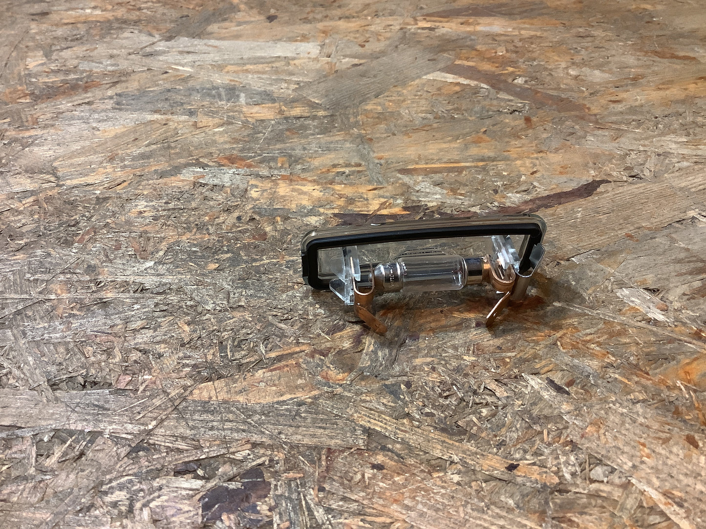 Ford Focus MK1 Kennzeichenleuchte, inkl. Leuchtmittel Original NEU