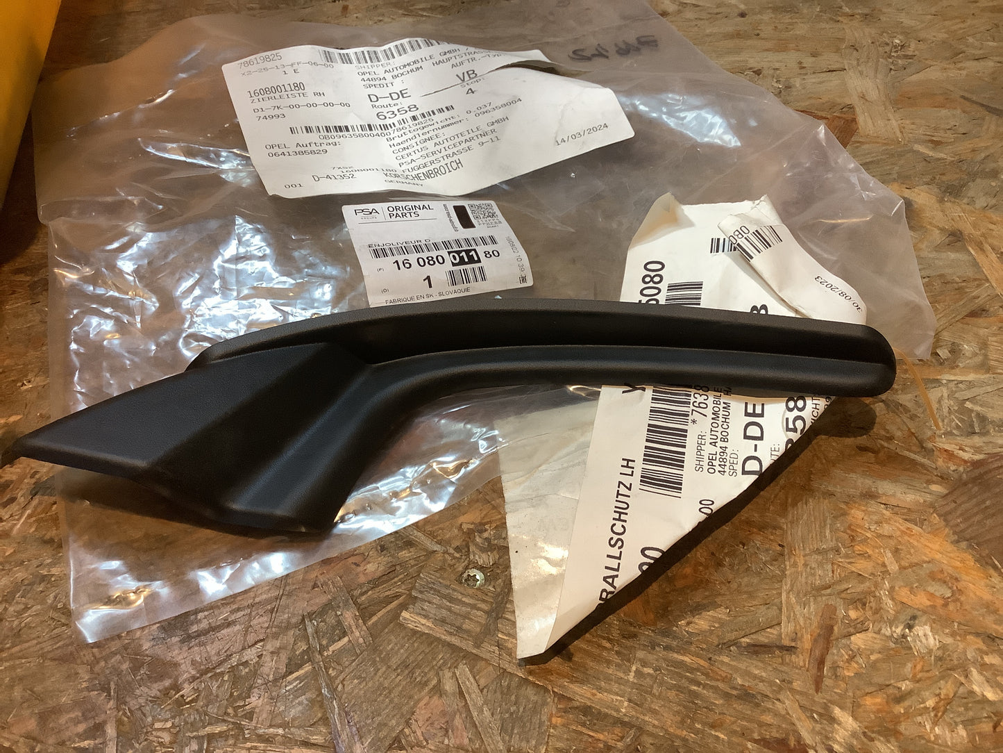 Peugeot 107 Zierleiste für Windschutzscheibe Original PSA Groupe NEU