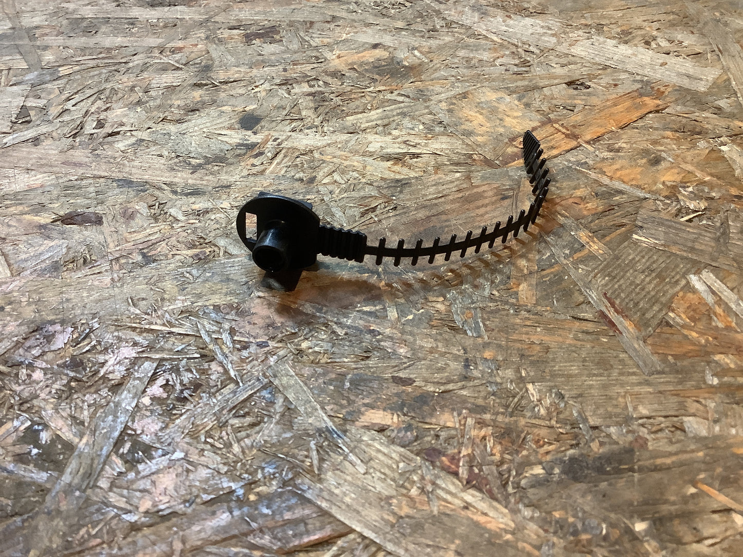 Astra F Isolierung, Stirnwand, Halteband Original GM NEU