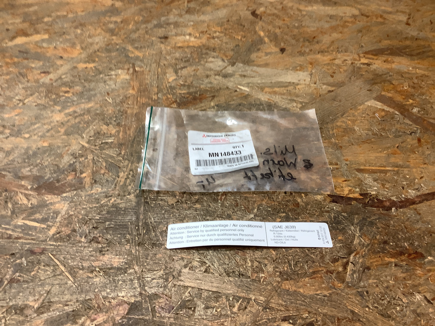 Mitsubishi Warn / Hinweisetikett Original Mitsubishi Original NEU