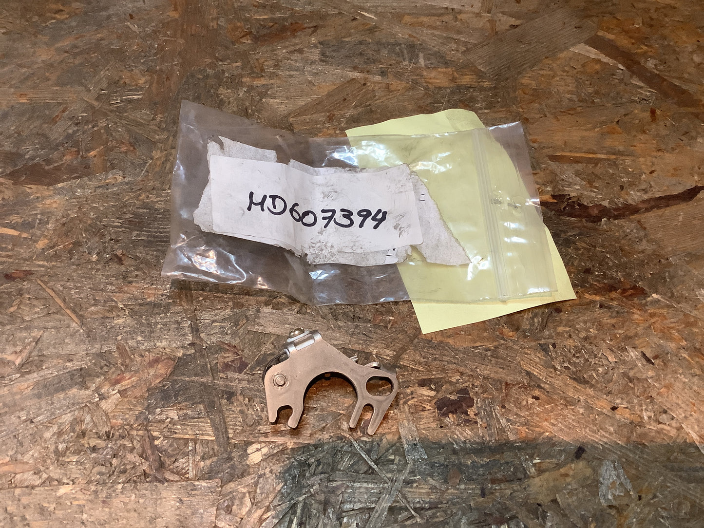 Mitsubishi L200 Unterbrecherkontakt Zündverteiler Original Mitsubishi NEU