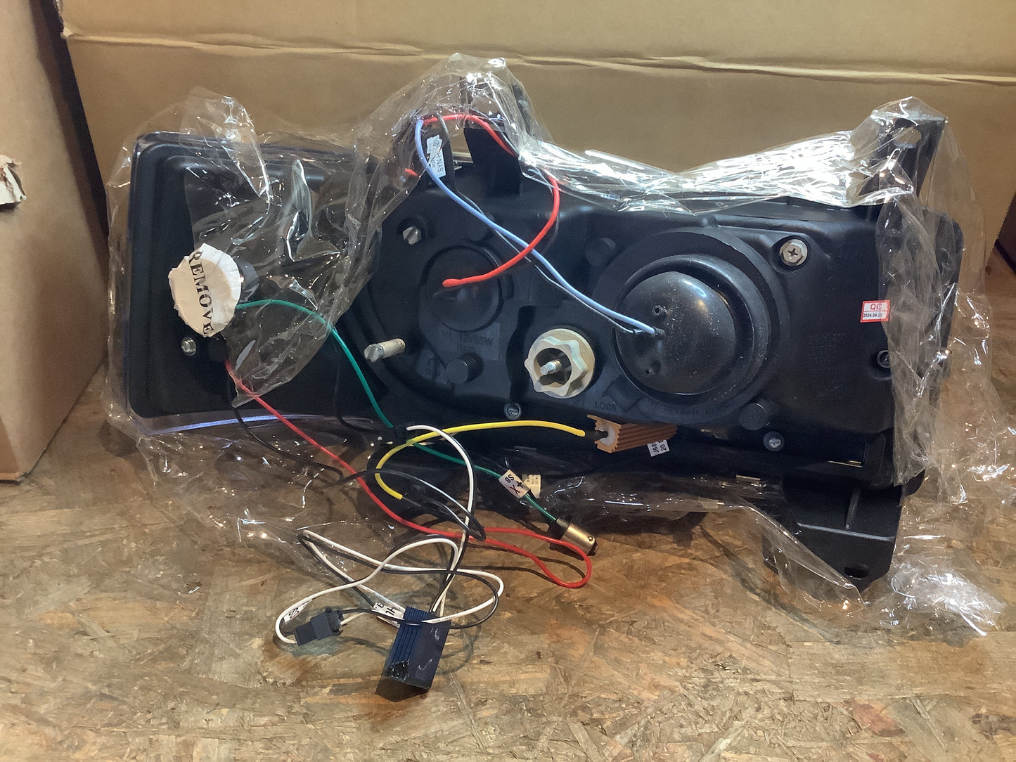 Tuning-Tec LED Tagfahrlicht Scheinwerfer für VW T4 90-03 (kurzer Vorderwagen) schwarz mit LED Blinker