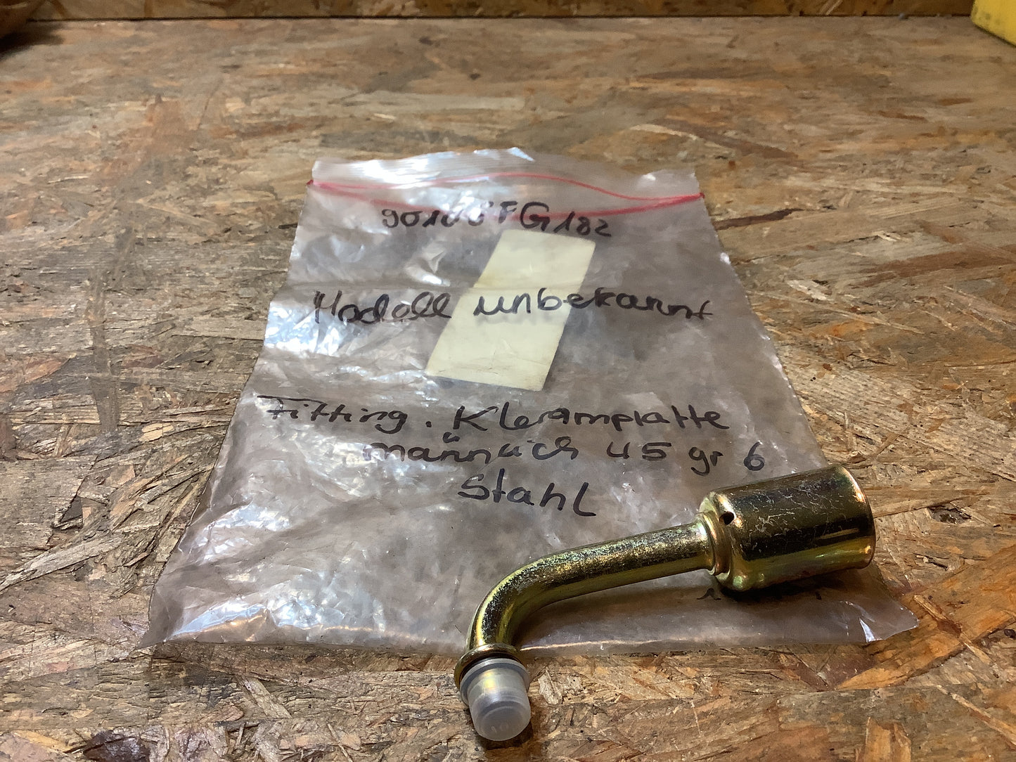 Modell unbekannt Fitting, Kleramplatte männlich 45 gr 6 Stahl Original NEU