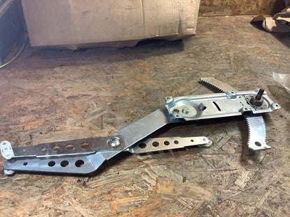 Rekord E Fensterheber Links 2-Türer Original GM NEU