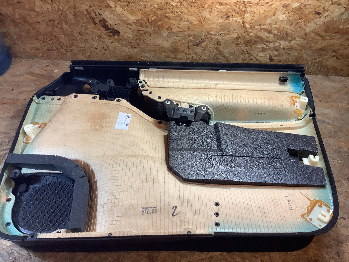 Astra G, Zafira A Vordertürverkleidung links schwarz Original GM NEU