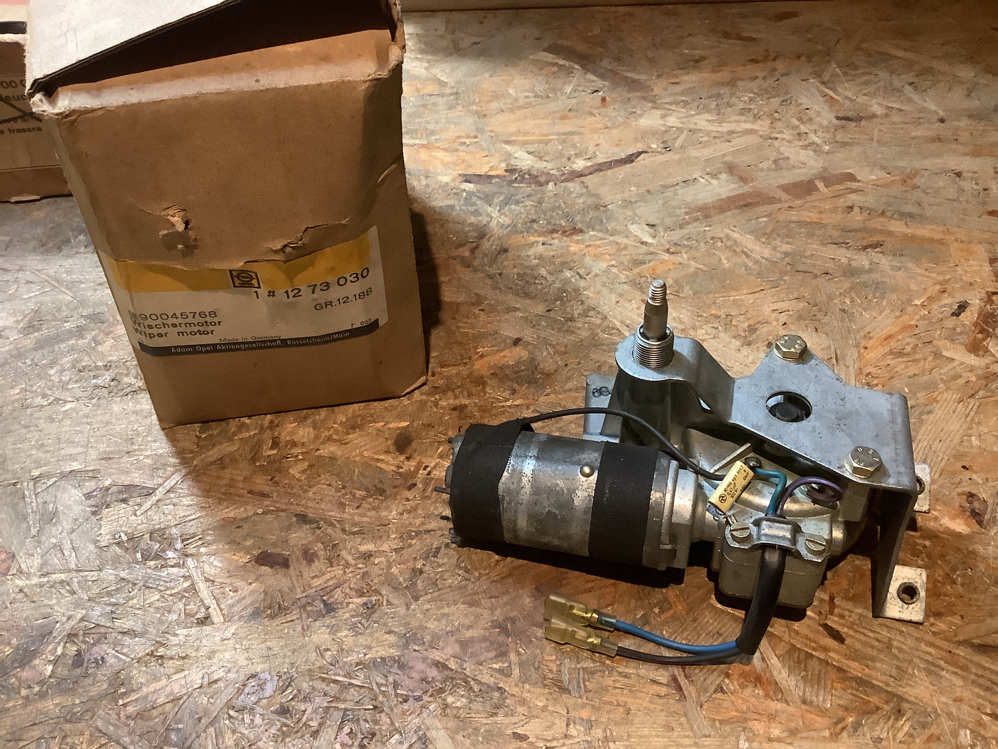 Rekord E Caravan Heckwischermotor Original Opel NEU