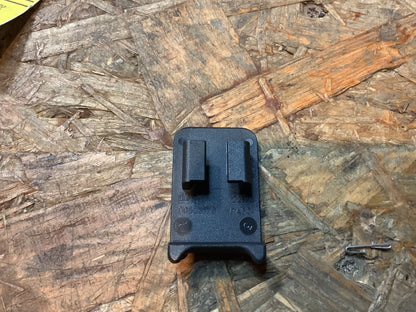 Opel Vectra B Clip, Laderaumabdeckung Original GM NEU