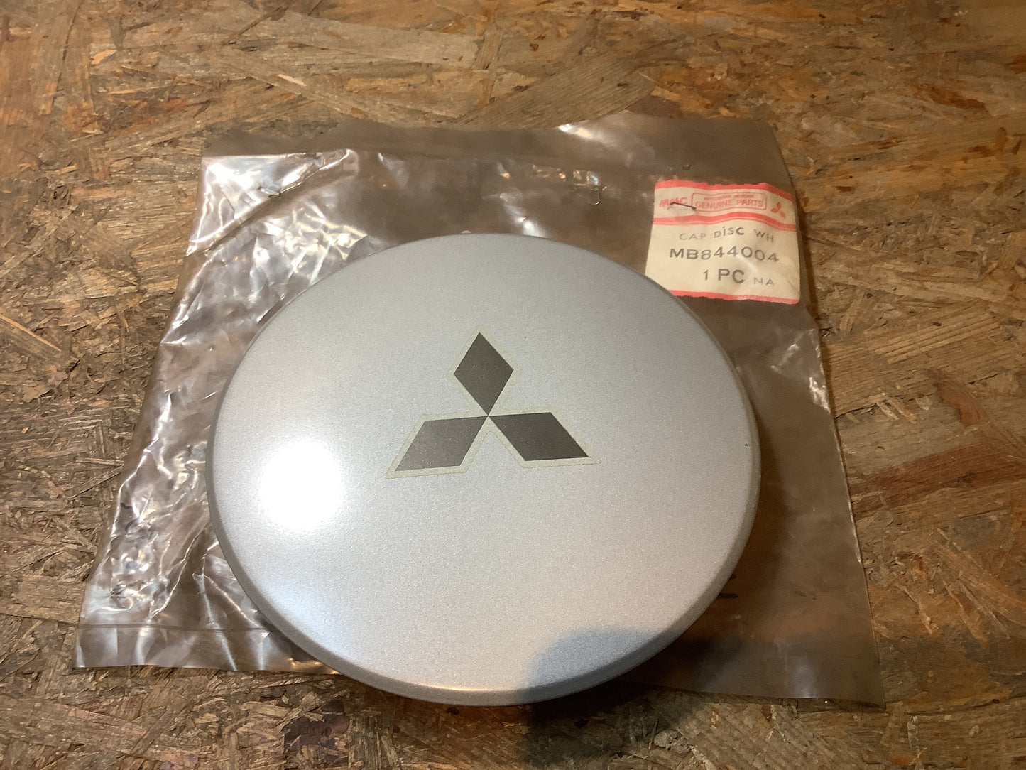 Mitsubishi Colt, Lancer, Lancer Kombi Radzierkappe Original Mitsubishi NEU