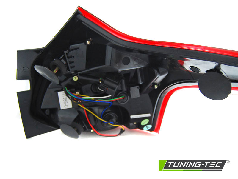 Tuning-Tec LED Lightbar Rückleuchten für Ford Focus MK3 11-14 rot/rauch mit dynamischem Blinker