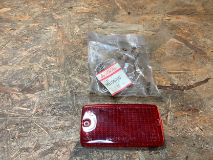 Mitsubishi Pajero Reflektor Nebelscheinwerfer hinten Original NEU