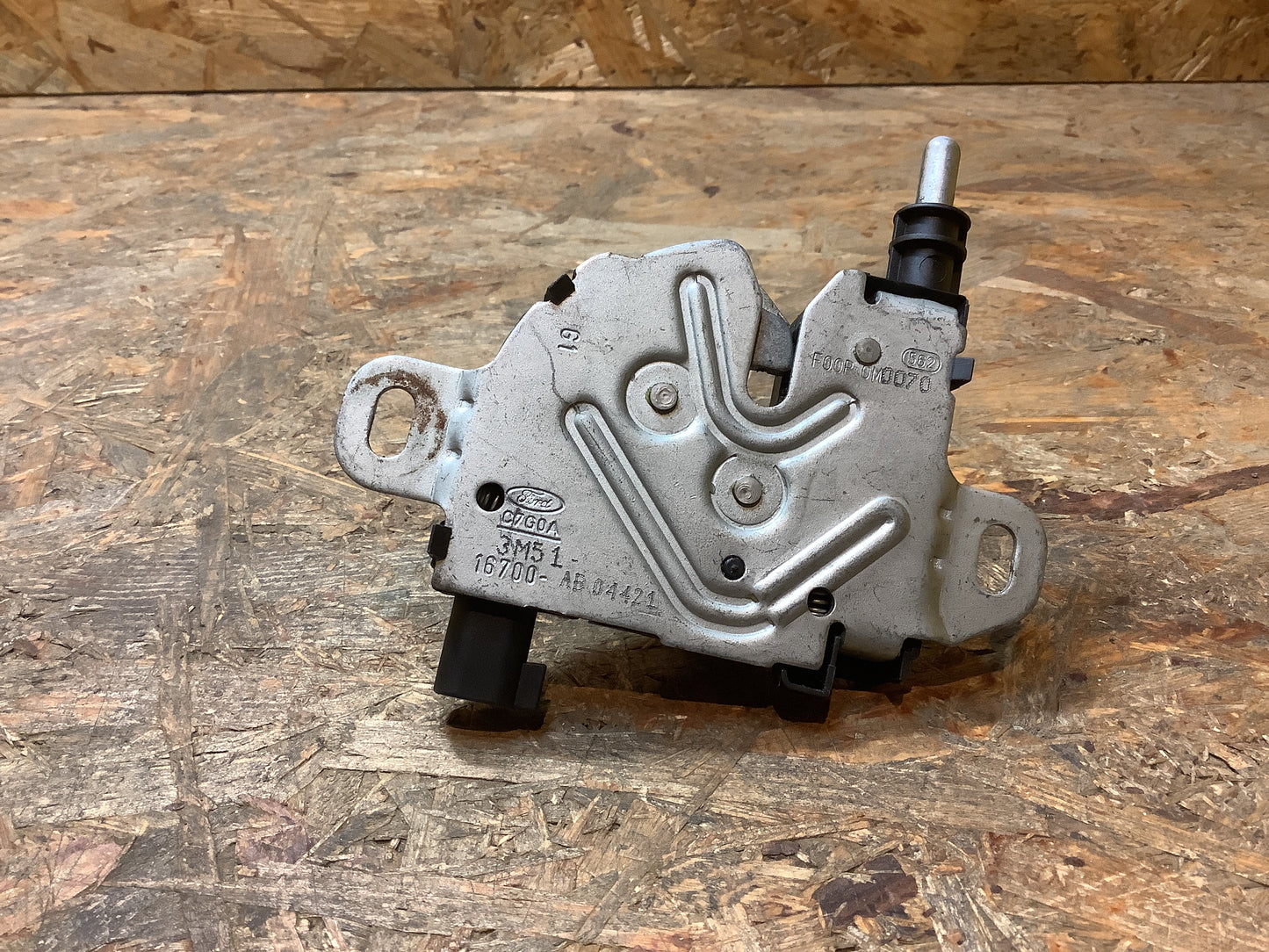 Ford Focus C-Max Motorhaubenschloss/ Verrieglung Original Ford NEU