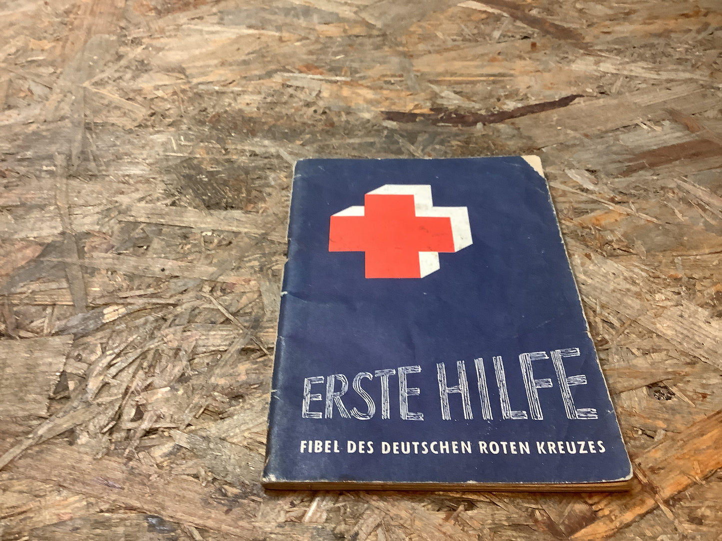 Erste Hilfe Fibel des Deutschen Roten Kreuzes