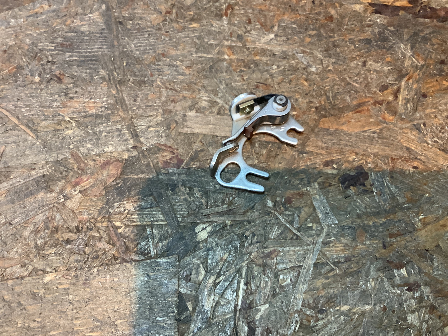 Mitsubishi L200 Unterbrecherkontakt Zündverteiler Original Mitsubishi NEU