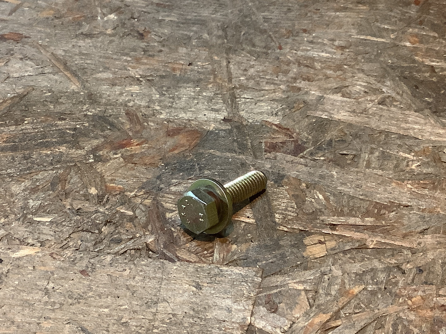 VW Bus T5/T6, VW Golf 3 Sechskantschraube M6x22 Original VW NEU