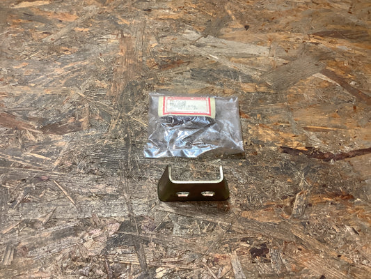 Mitsubishi Pajero Dämpfer, Hintertür, weiblich/ Anschlagführung Original NEU