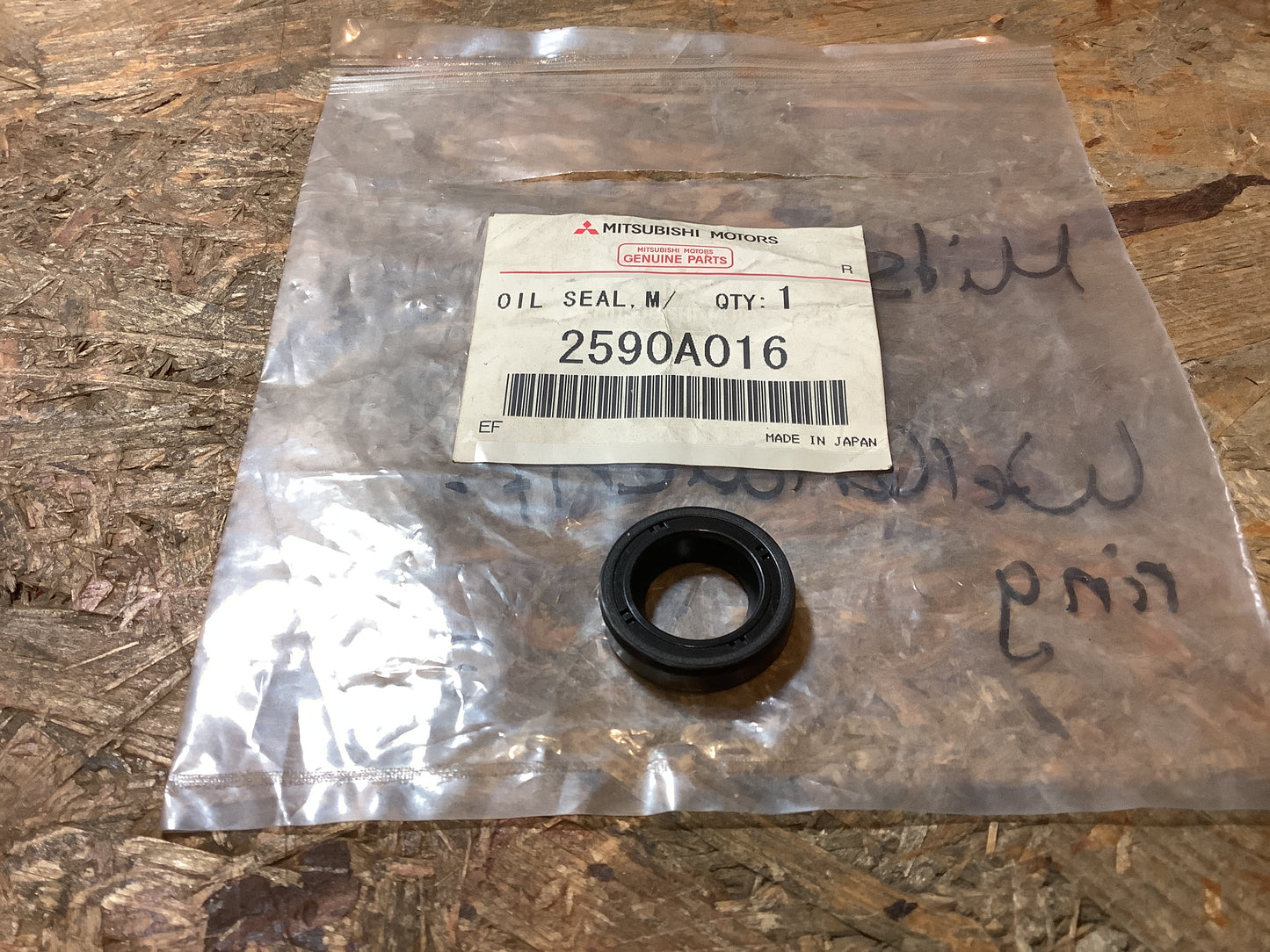 Mitsubishi Wellendichtring Original Mitsubishi NEU