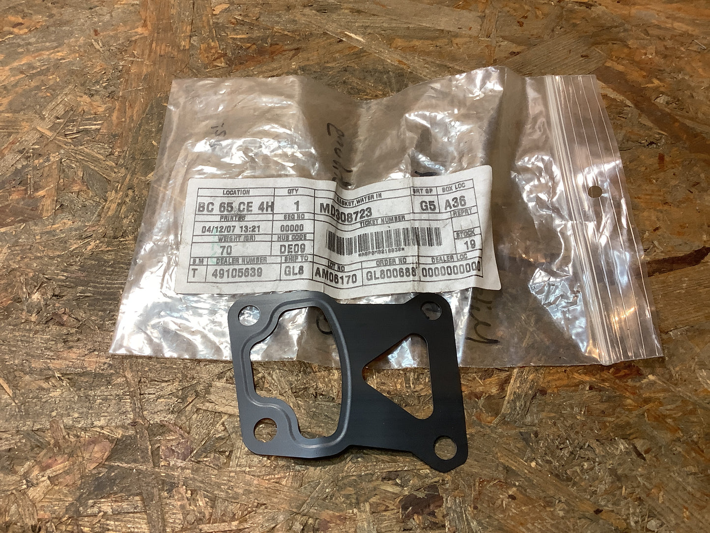 Mitsubishi Bj. 95-04 Gehäusedichtung Original Mitsubishi NEU