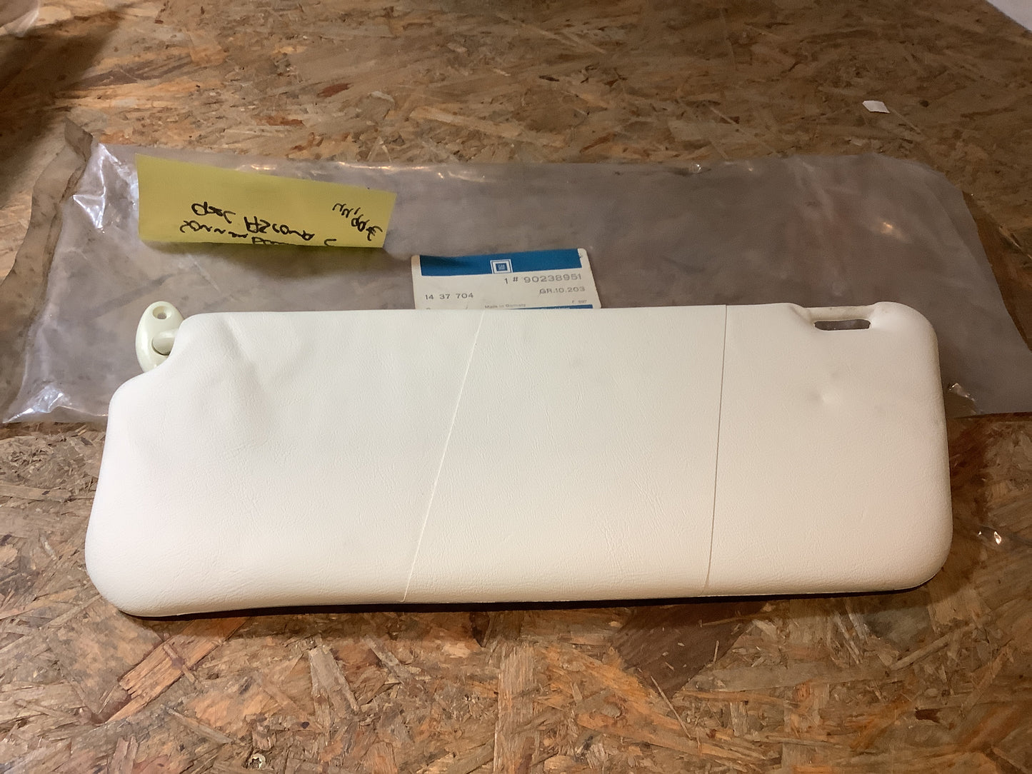 Opel Ascona Sonnenblende Original GM NEU