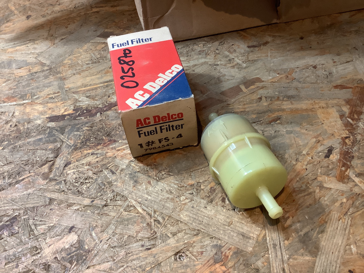 Isuzu Trooper 2.3, Opel Campo 2.3 Kraftstofffilter Original AC Delco NEU