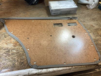 Opel Kadett E Verkleidung hinten rechts Original GM NEU