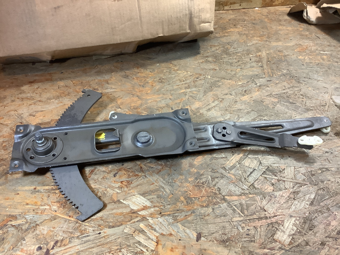 Ascona C Fensterheber Original GM NEU