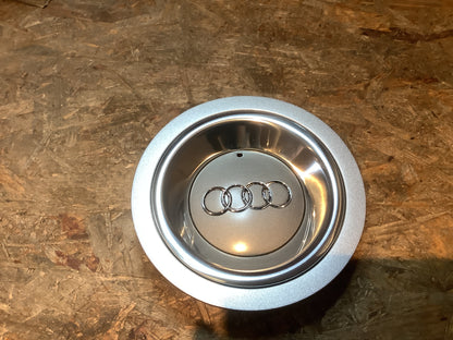 Audi A4/S4 Radzierblende grau-metallic Original VW NEU