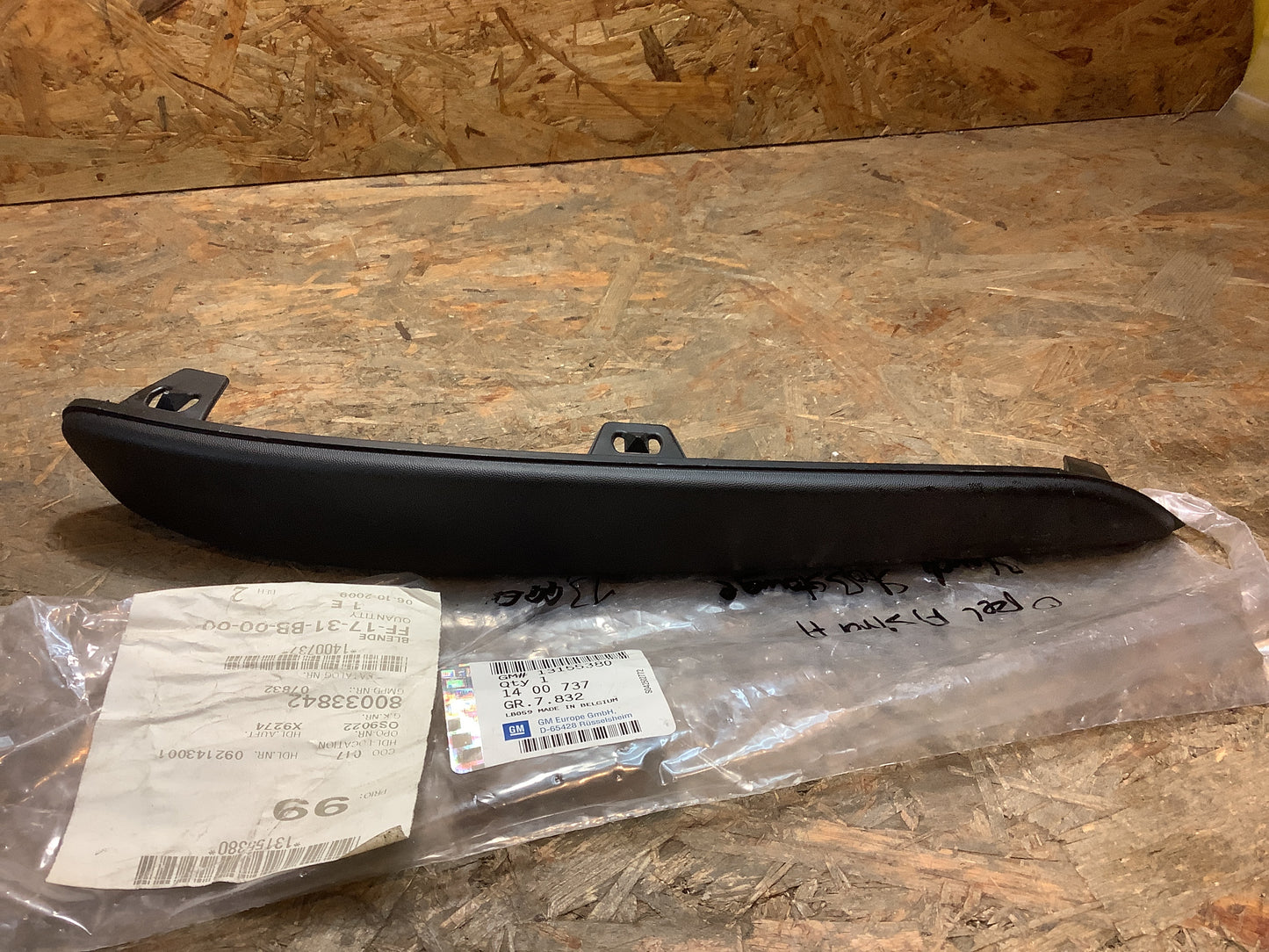 Opel Astra H Blende Stoßstange vorn rechts Original GM NEU