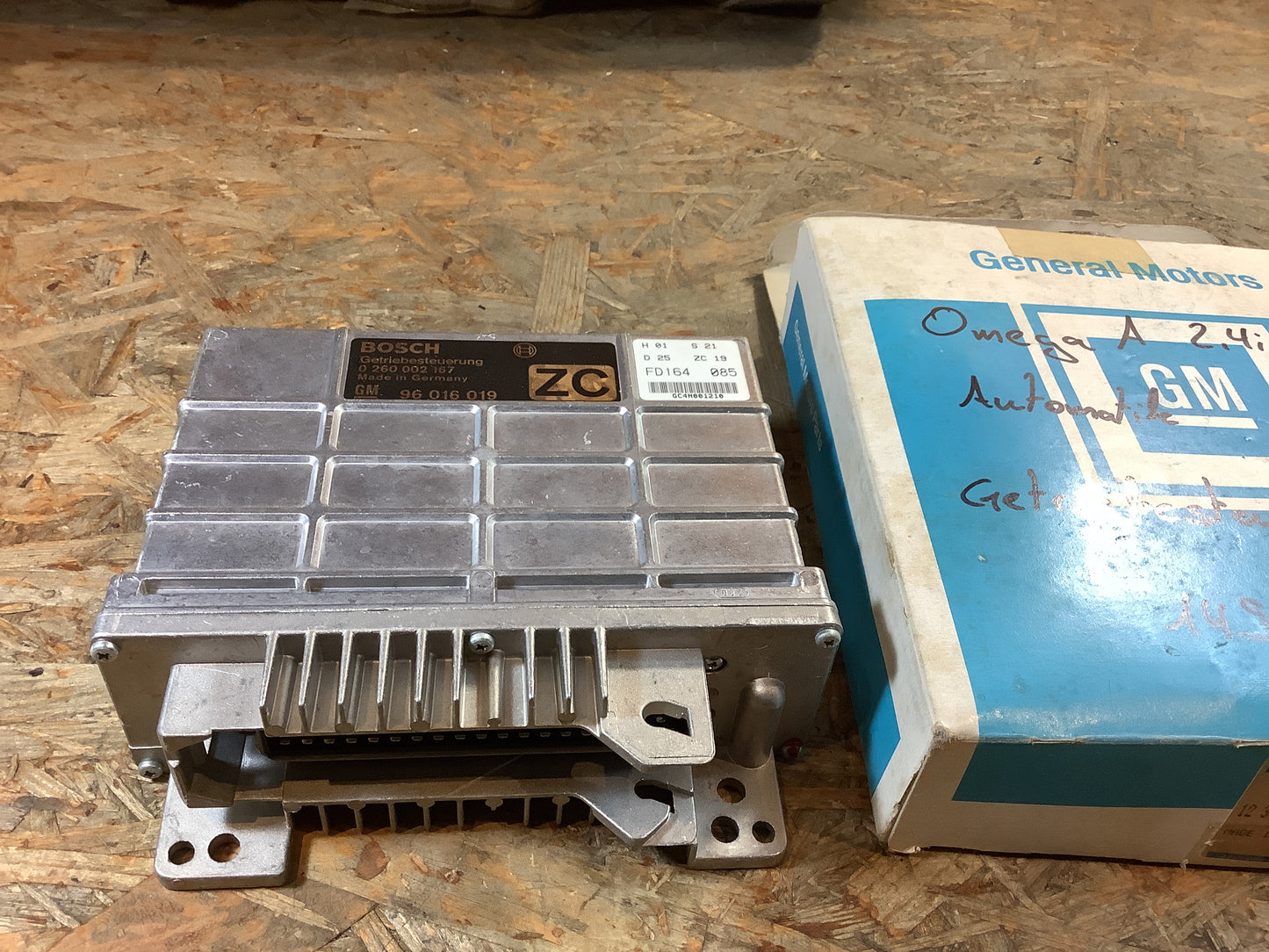 Omega A Automatik Getriebesteuergerät Original Bosch GM NEU