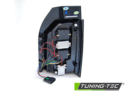 Tuning-Tec Voll LED Lightbar Rückleuchten für VW T6.1 20+ rot/klar mit dynamischem Blinker (für Heckklappe)